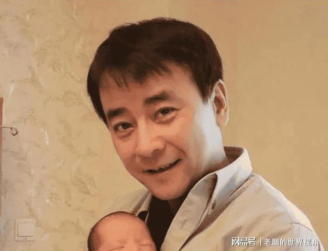 恩愛十幾年難抵殘酷現(xiàn)實(shí)？羅鋼娶小23歲郝蕾年齡差原來不算坎(圖16)